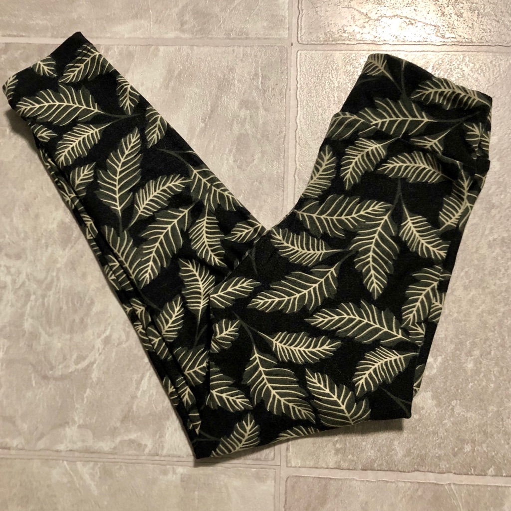Leaf Pattern Leggings
